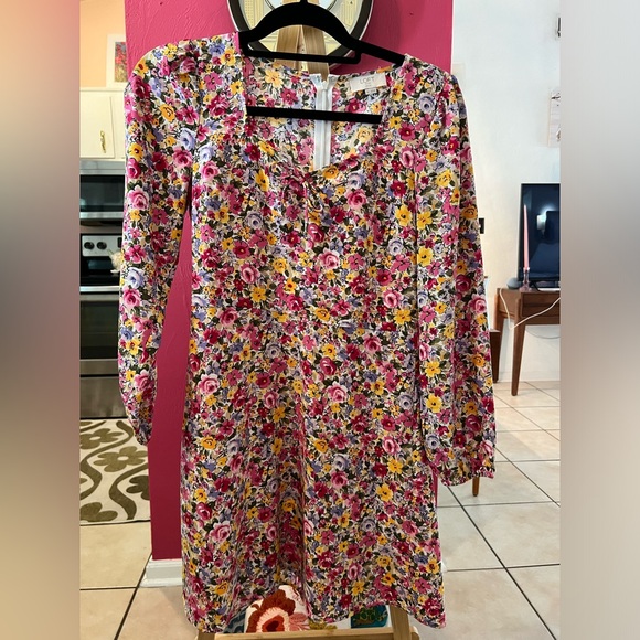 LOFT Dresses & Skirts - Loft Petite Dress